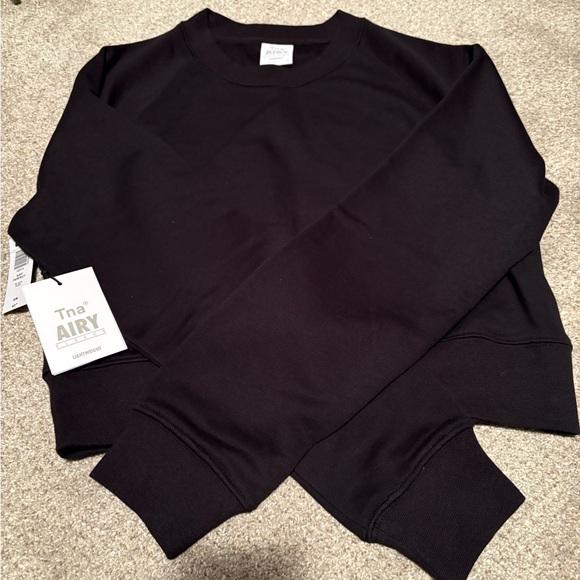 TNA Airy Perfect sweatshirt, NWT, black, size medium - Picture 1 of 5